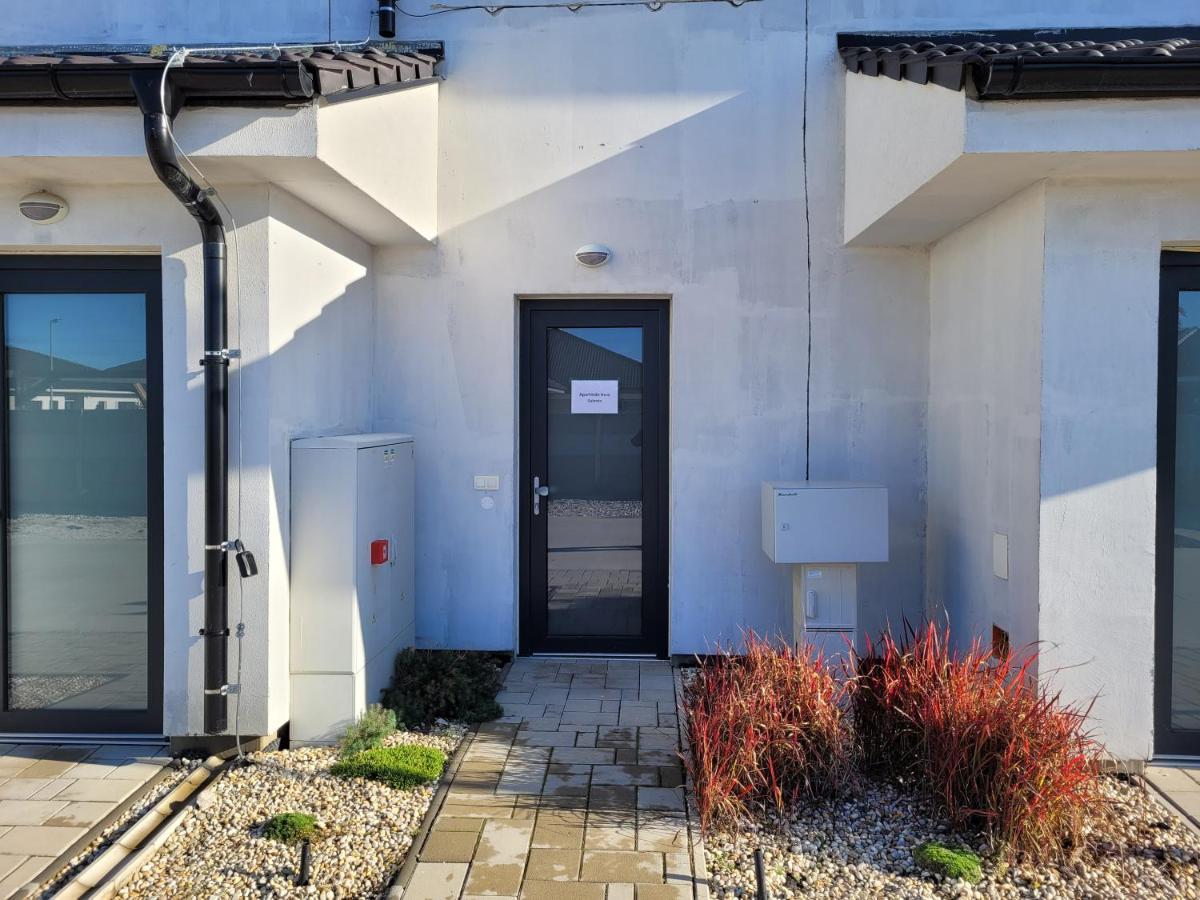 Apartman Neva ガランタ エクステリア 写真